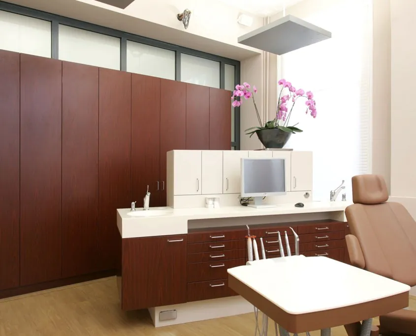 Maatwerk interieur behandelkamer tandartsenpraktijk mondzorg cuppen nijmegen Maatwerk interieur behandelkamer tandartsenpraktijk mondzorg cuppen nijmegen