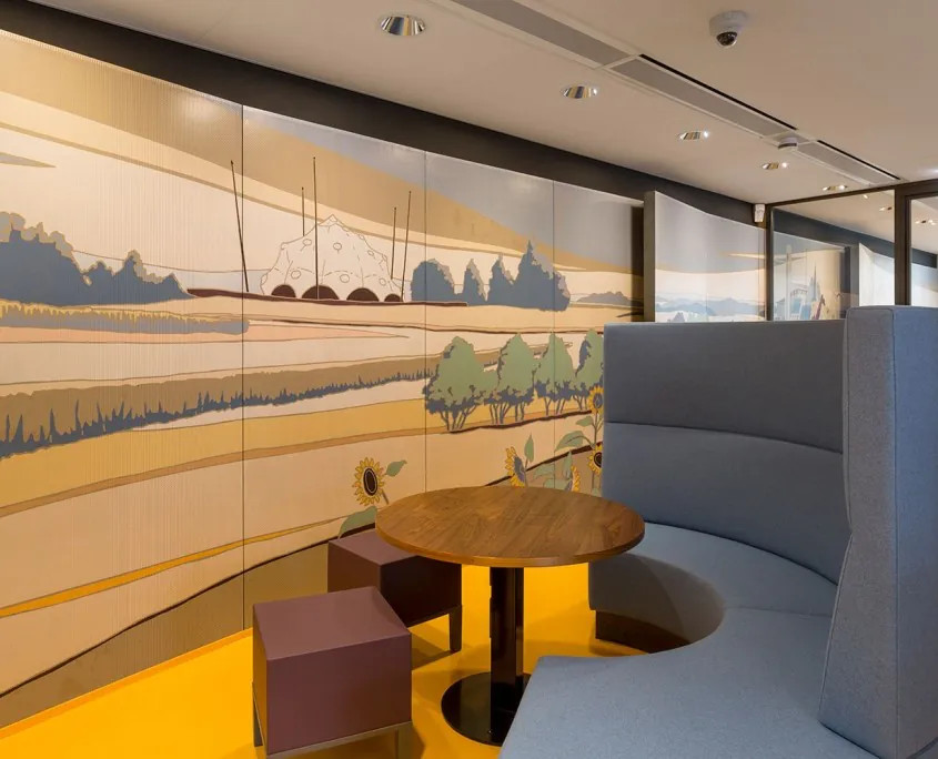 Maatwerk wandbekleding zitbank overlegplek rabobank groesbeek