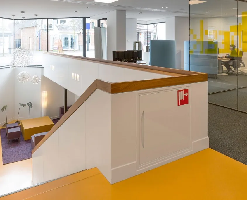 Maatwerk zitbanken overlegplekken rabobank groesbeek