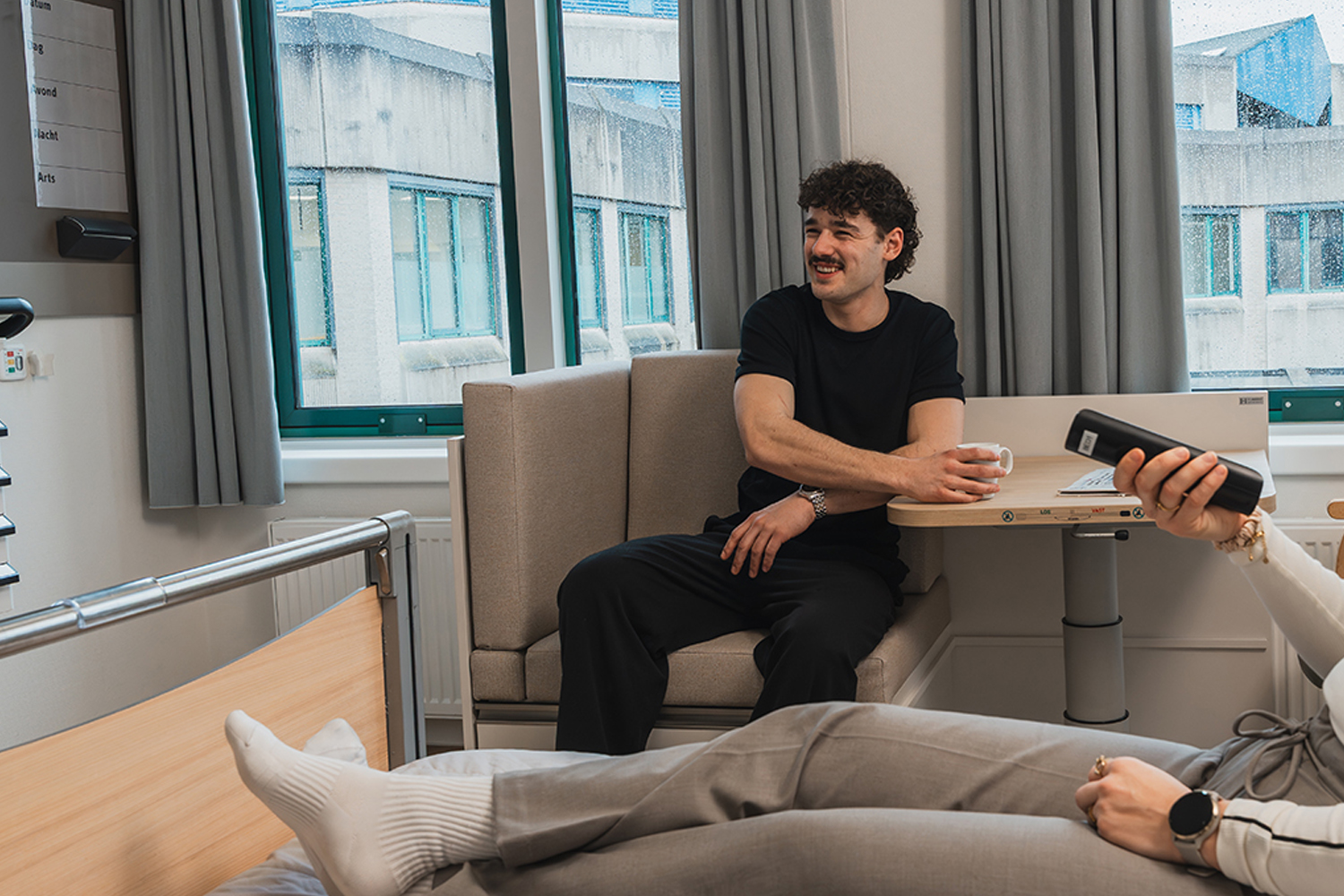 Sit Eat Sleep - sit positie